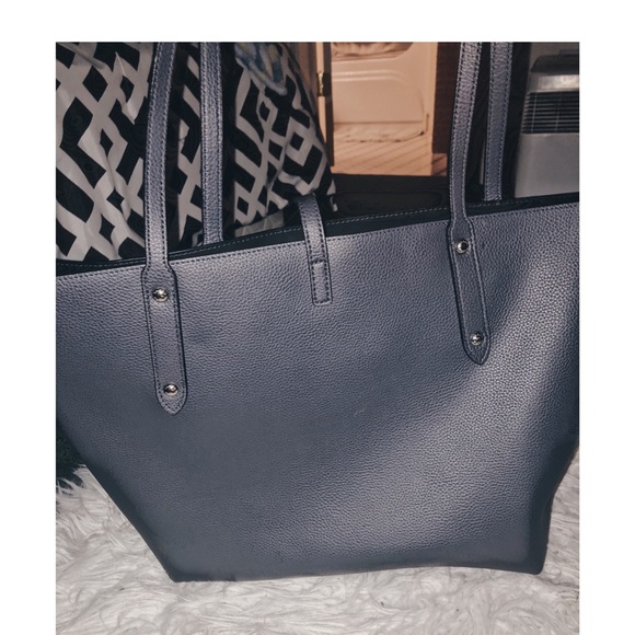 Coach Purse - Picture 4 of 4